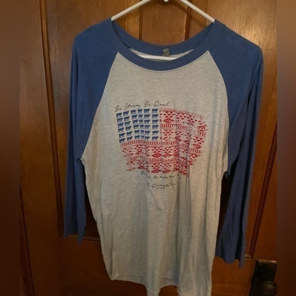 Graphic raglan medium